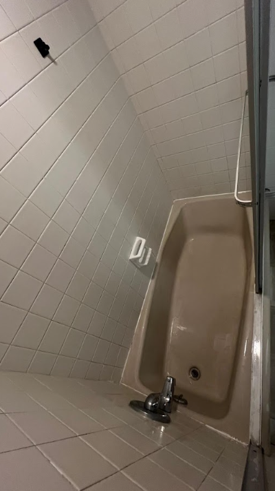 Clean bathtub and tiles after the service